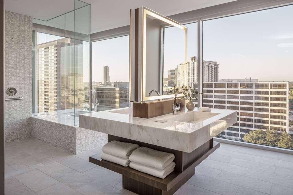 Hyatt Regency Galleria