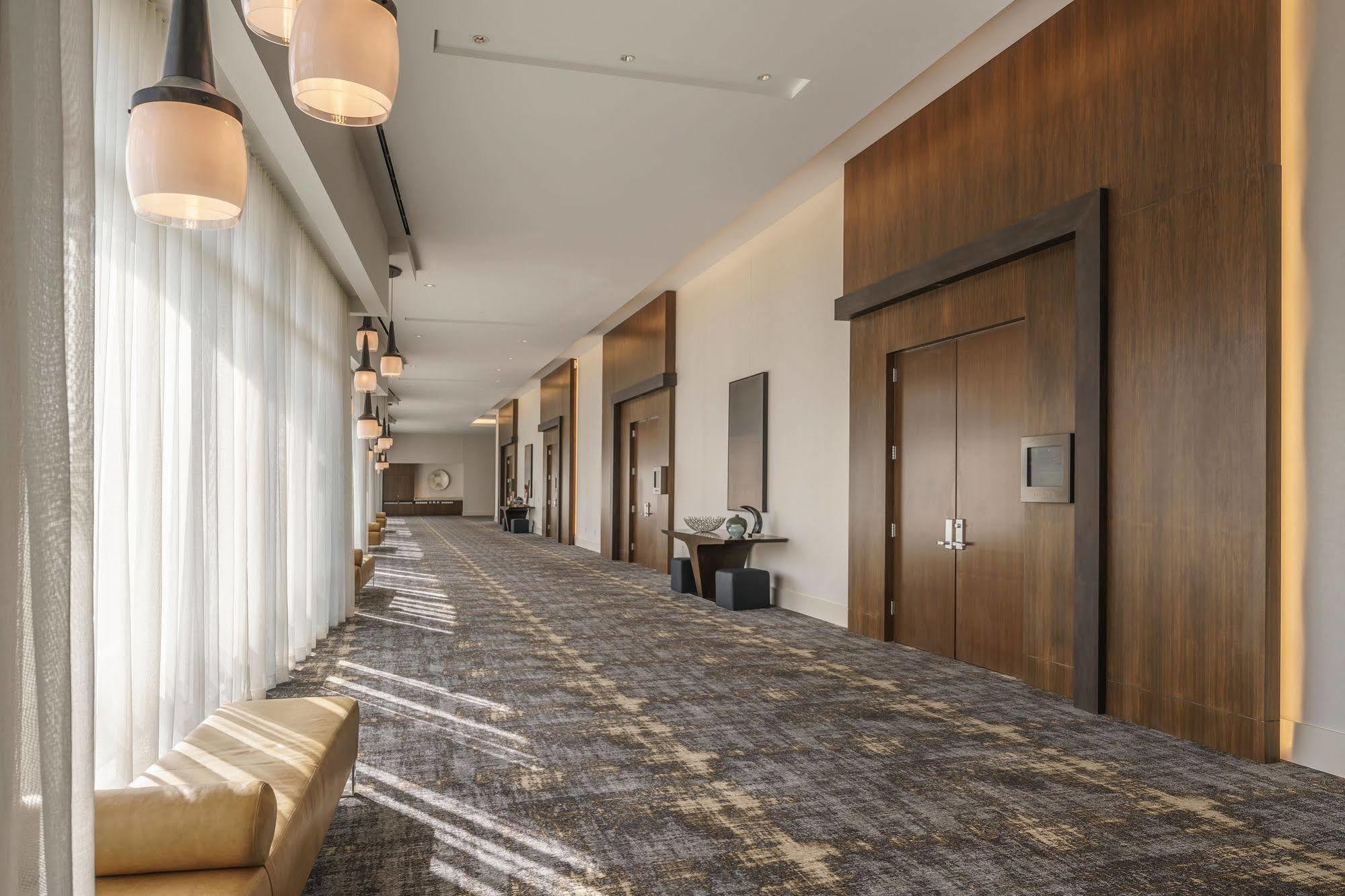 Hyatt Regency Galleria Otel 4*