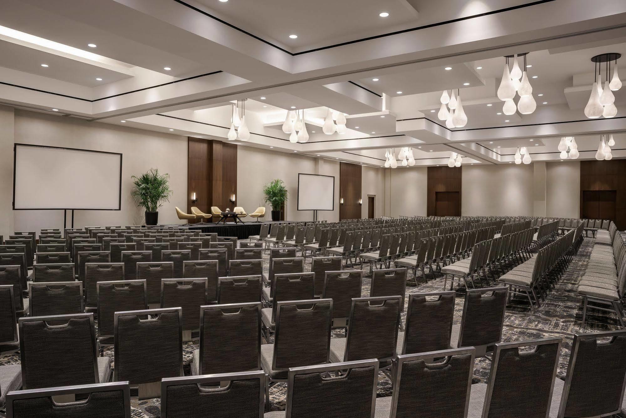 Hyatt Regency Galleria Houston